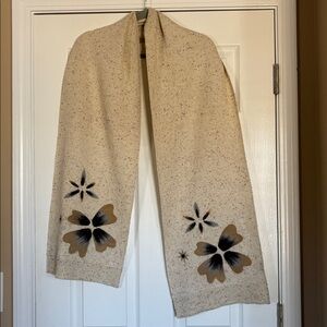 J Jill Cream and Confetti Speckled Scarf. Beautiful flower details.